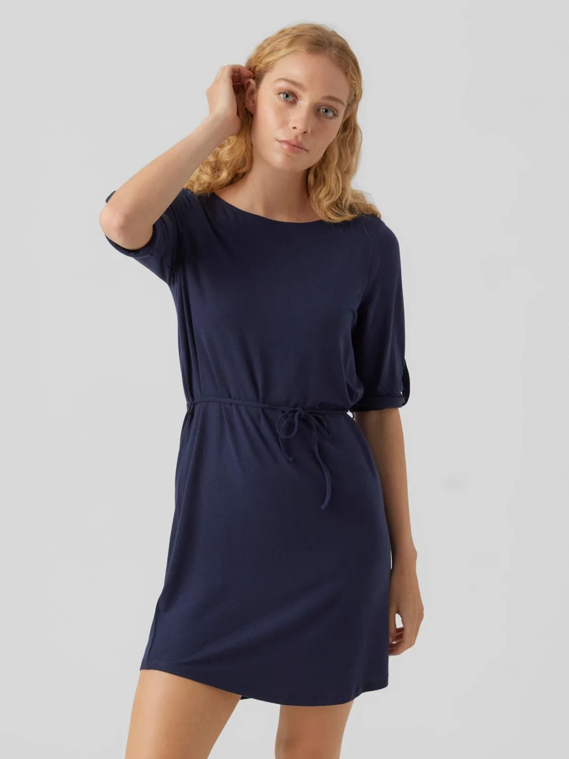 Regular fit Boothals Mouwuiteinden met omslag Normale mouwen Korte jurk