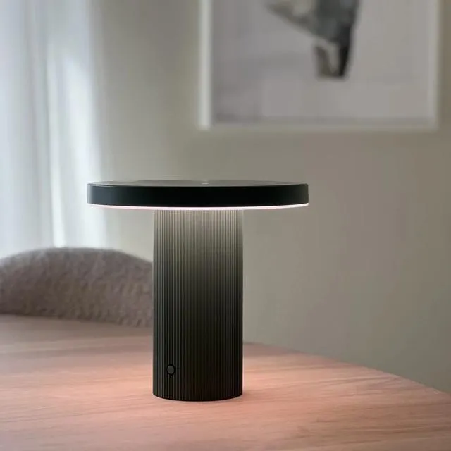 Bondi LED oppladbar bordlampe 22cm grønn