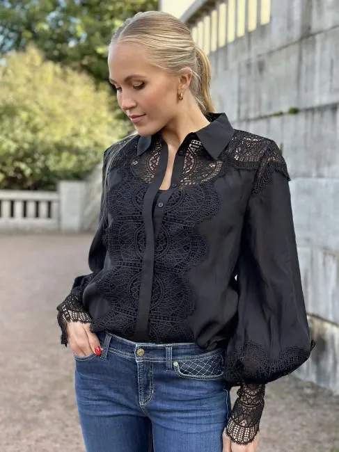 Molly Shirt Black