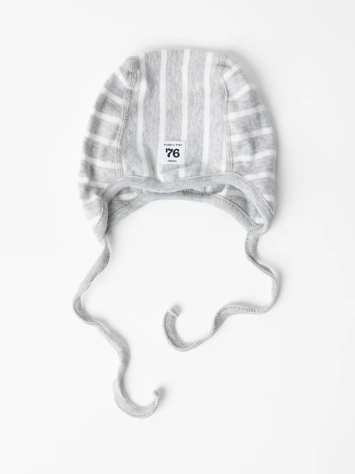 Stripet hjelmlue baby