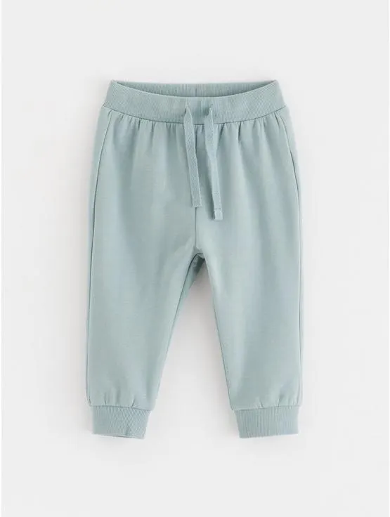 Joggers med föret innside