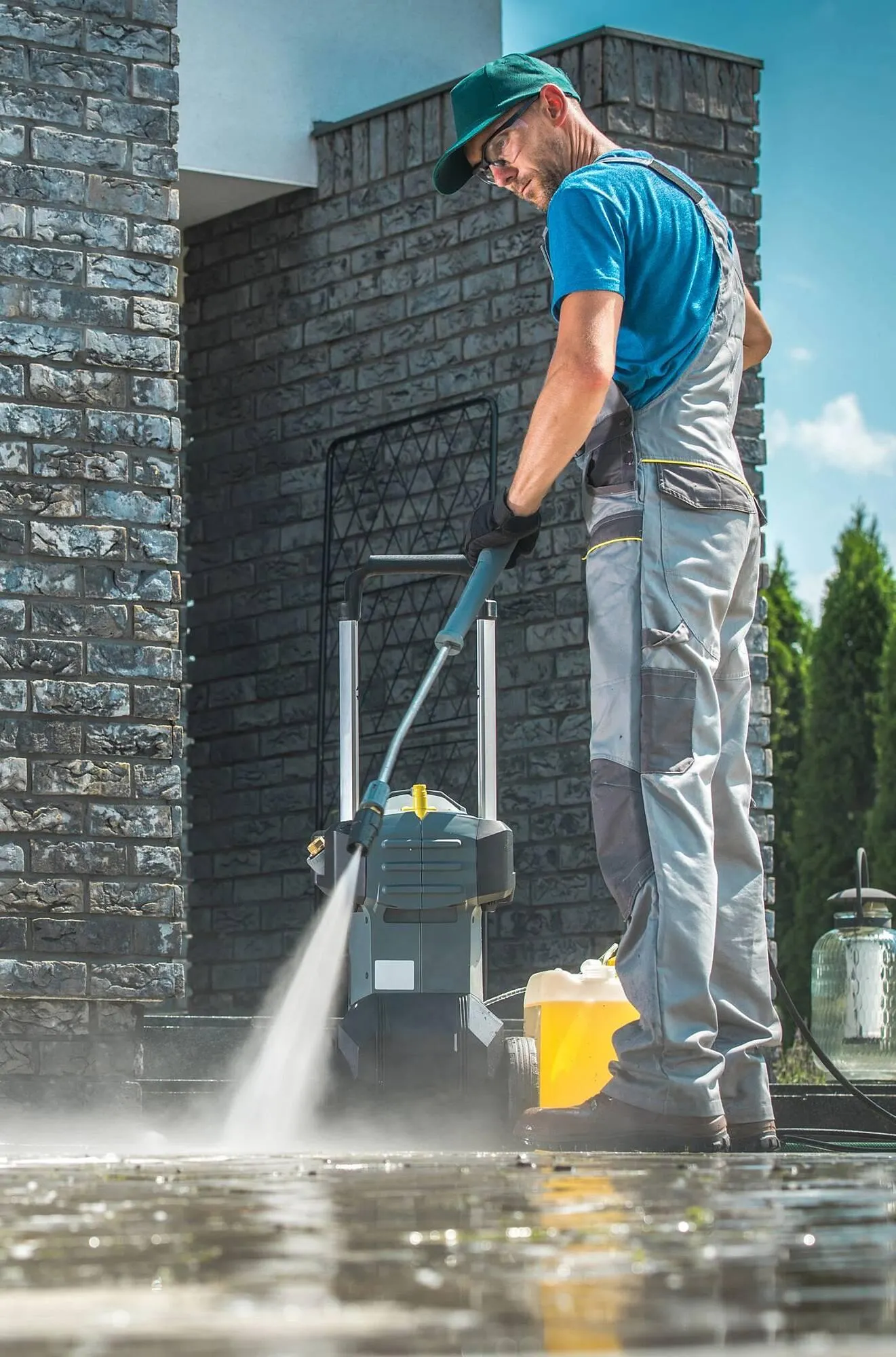 Right Price Tiles kundeavis fra 30. mars til 4. mai 2026 - kundeavisside 7