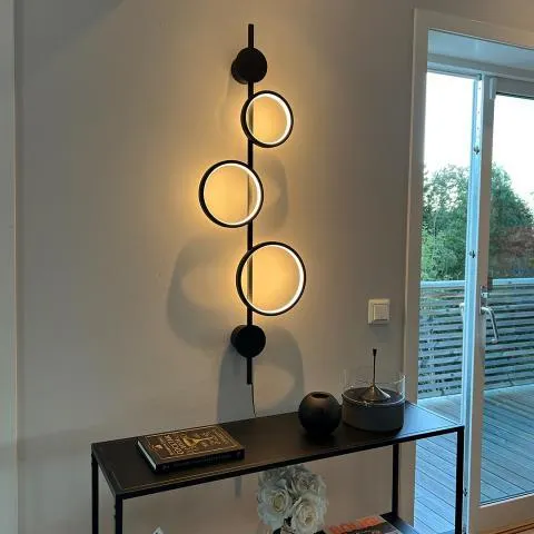 Alias Circle vegglampe Sort