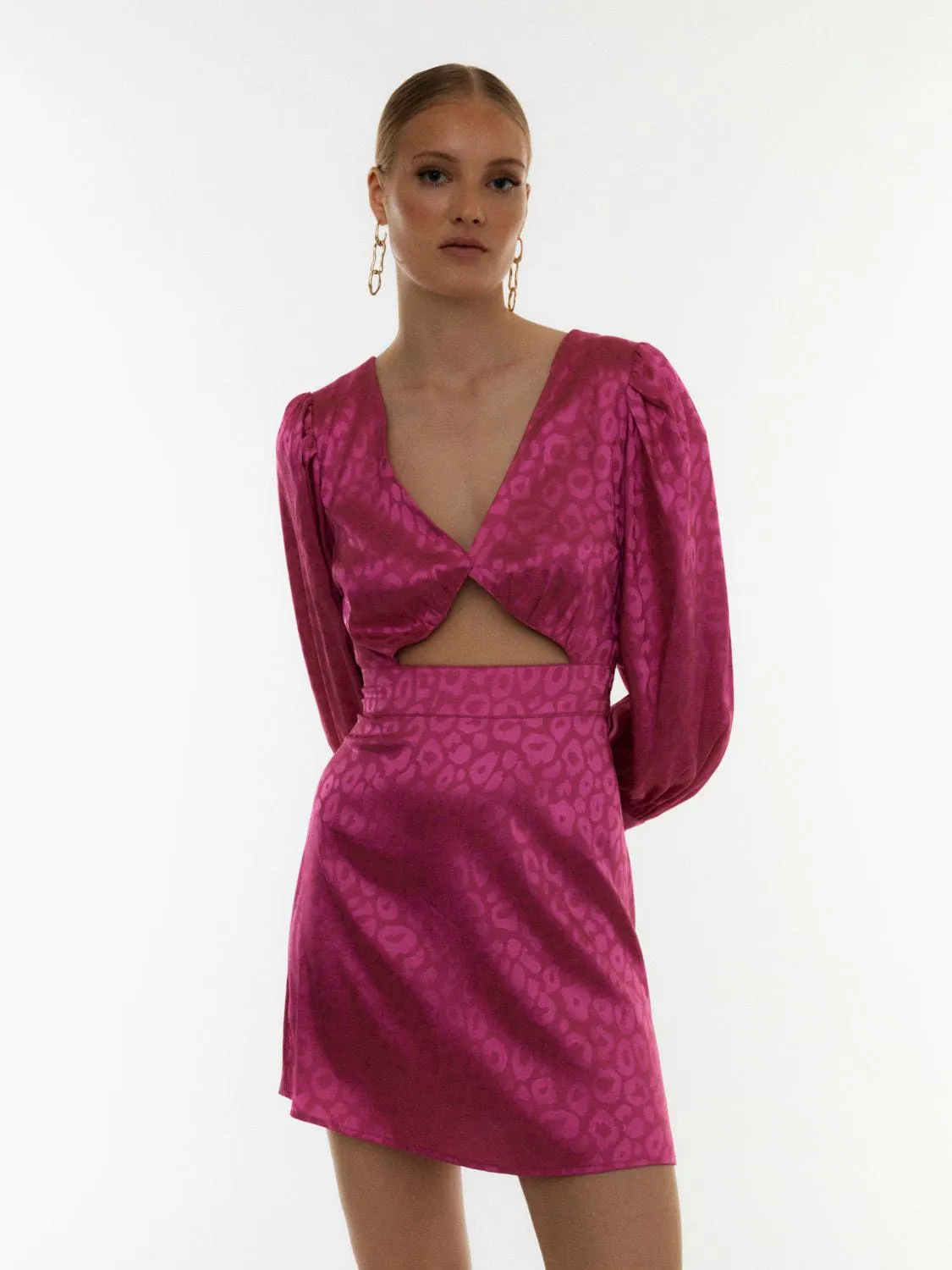 SOMETHINGNEW X POWER OF PINK kjole