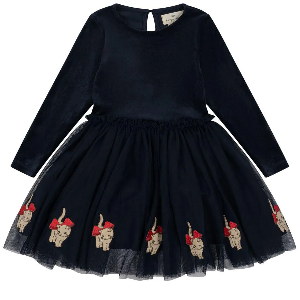 Florine Kjole Total Eclipse