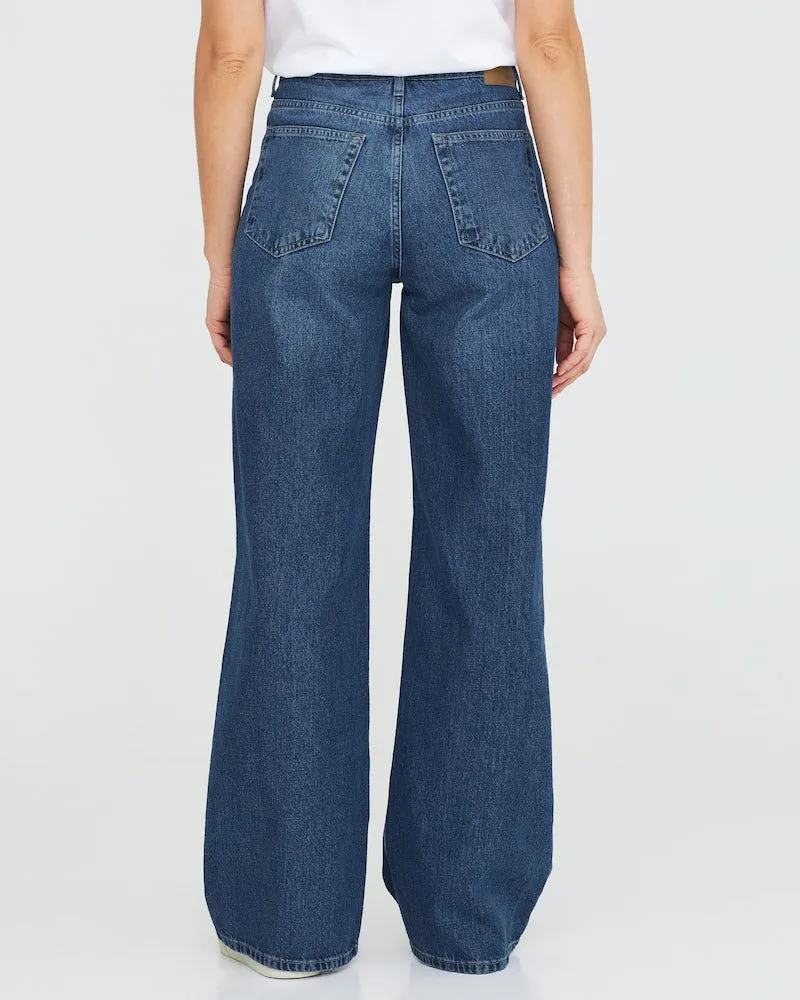 Wide high waist jeans