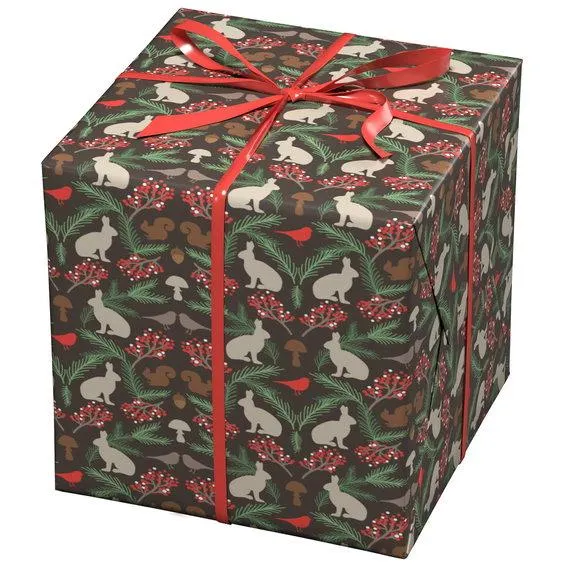 Julepapir 10 meter rull, 57 cm bred – brunt papir inspirert av vinterskogen