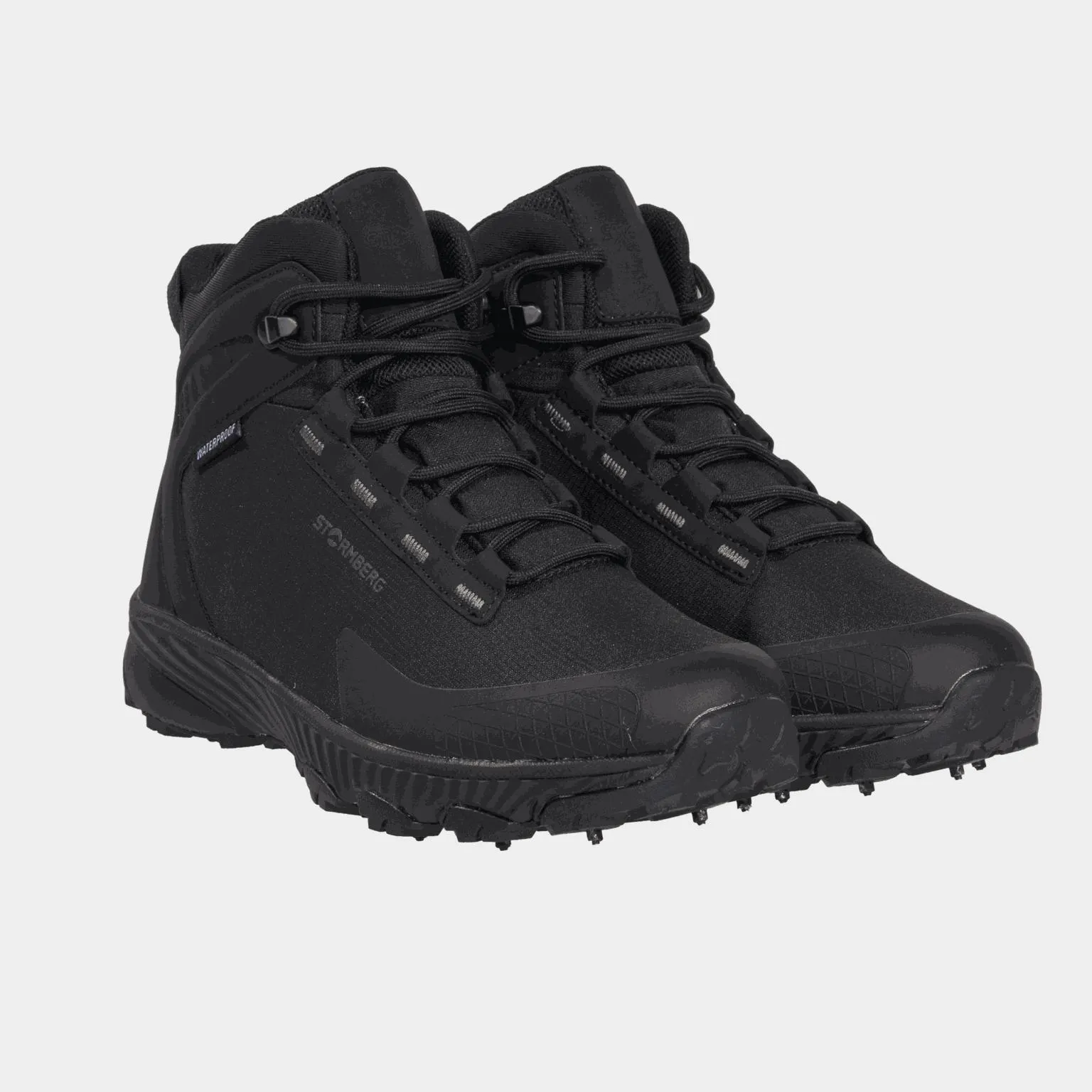 Frysja Spike Shoe Mid WP, piggsko, dame - Svart