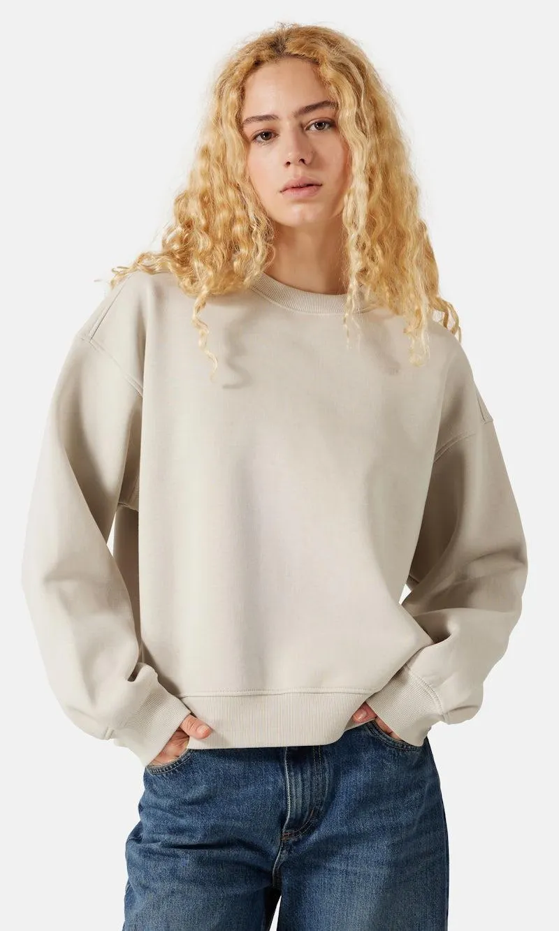 Close Up Standard crewneck