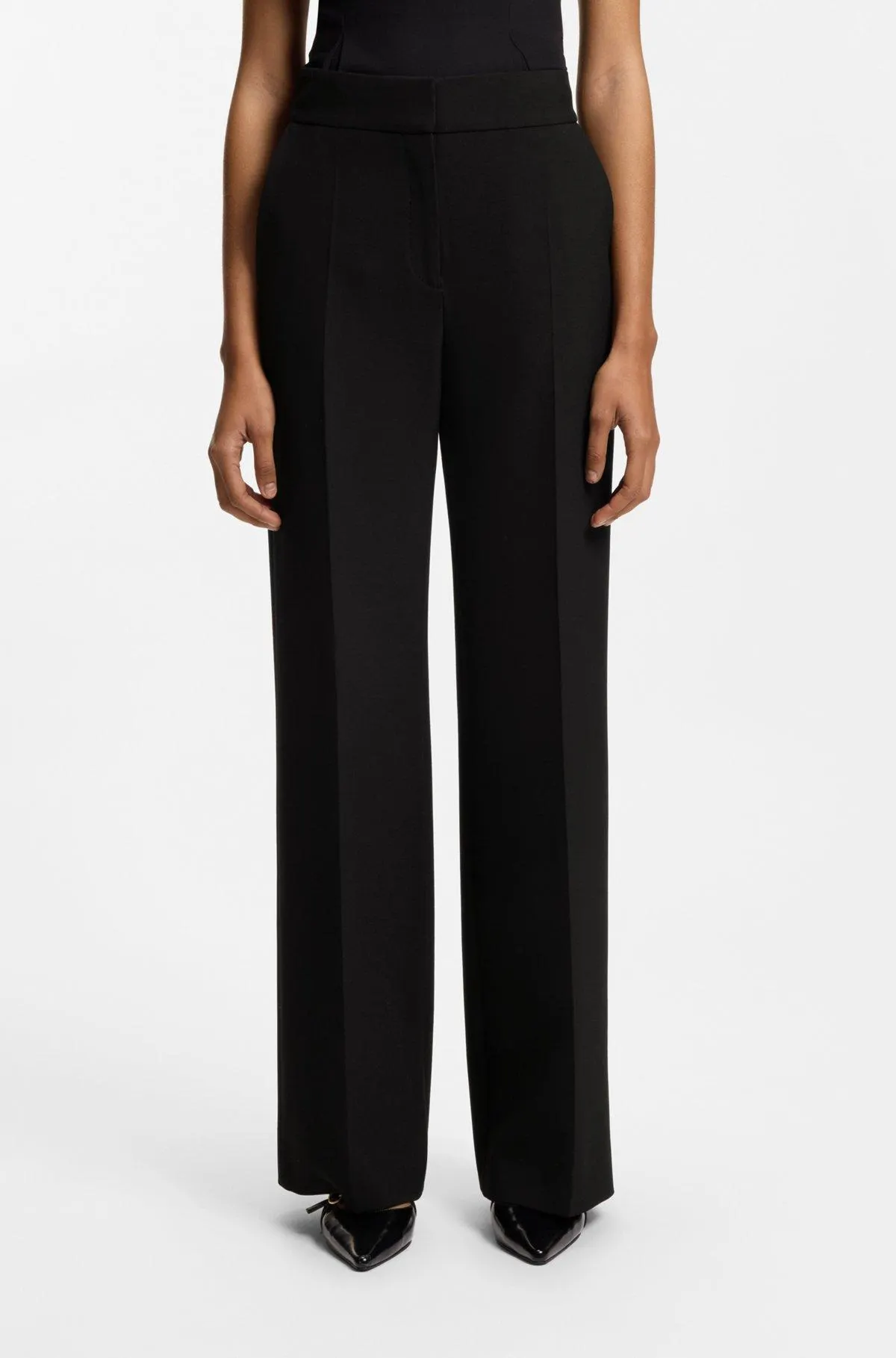 Regular-fit trousers in stretch fabric