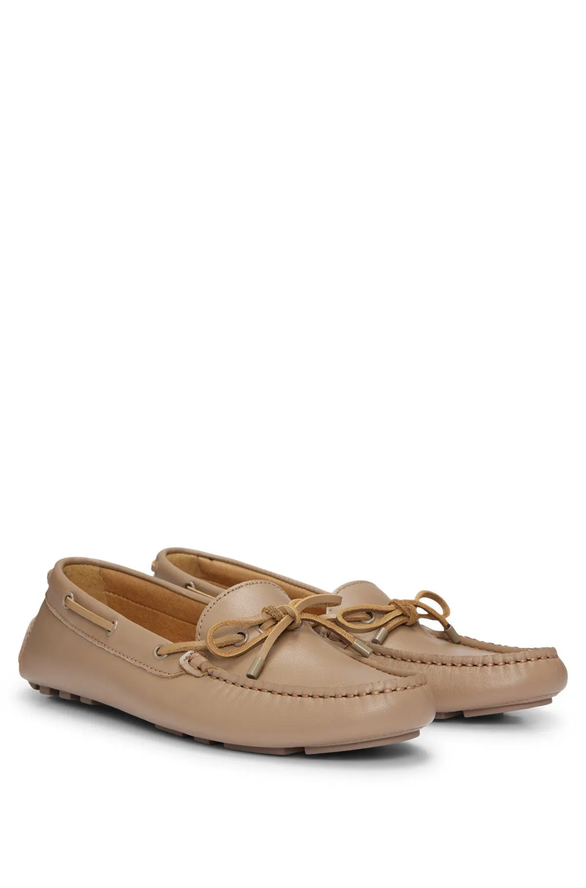 Driver moccasins in leather with bow detail