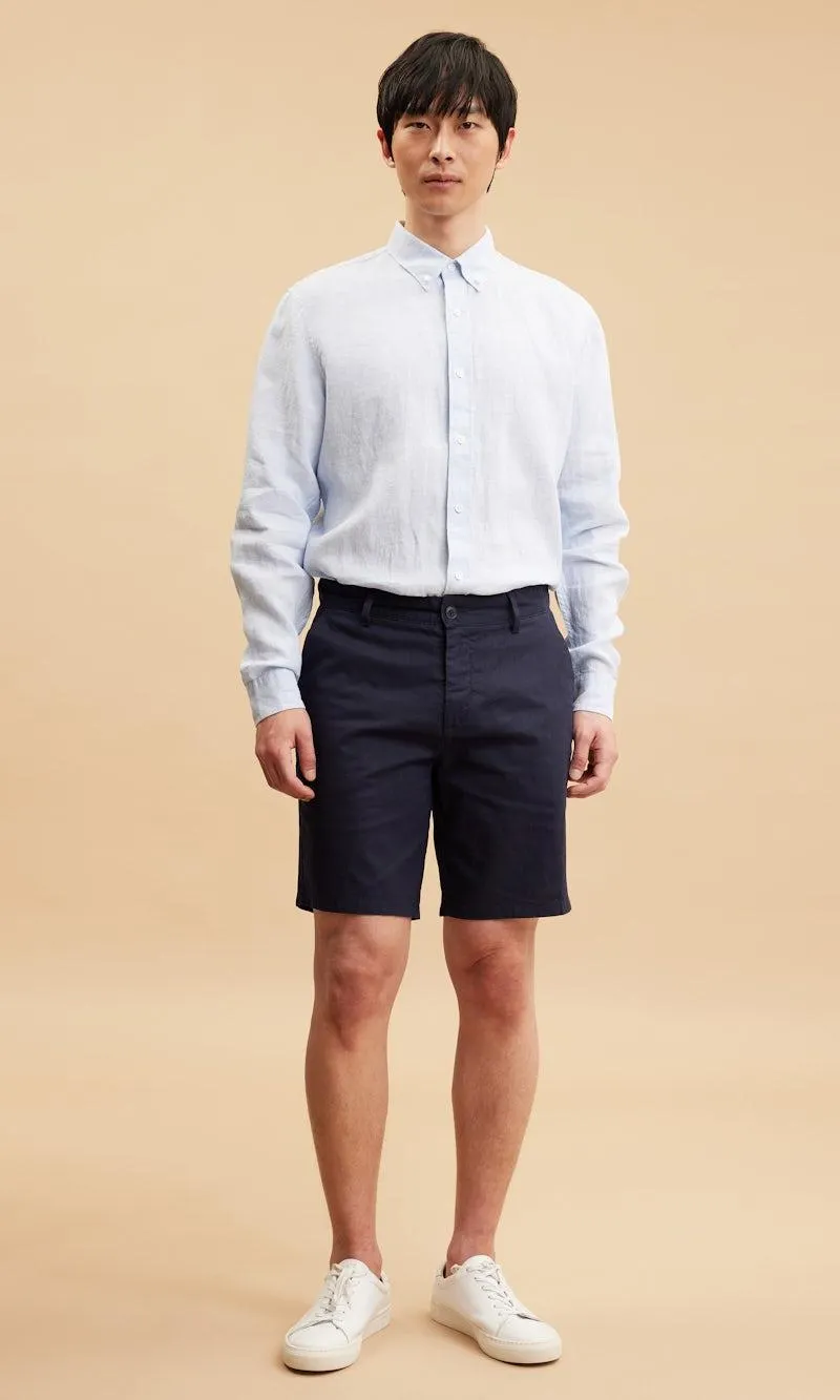 Chino-shortsit pellavasekoitetta