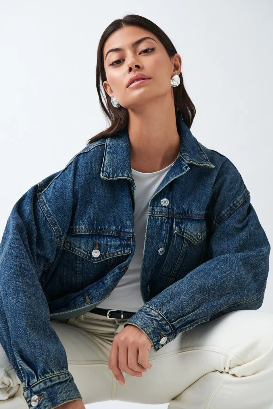 Loose denim jacket