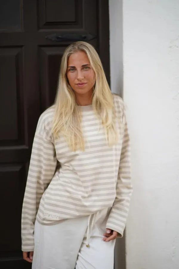 Pre Après Boxy Long Sleeve Grey/White