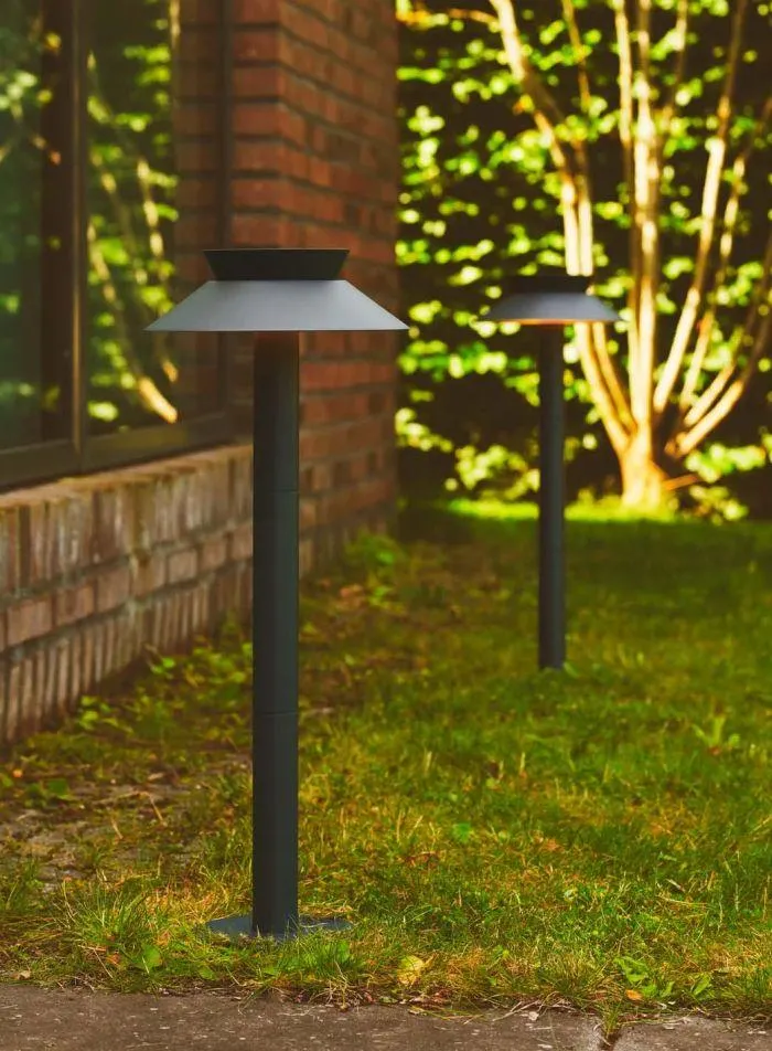 Justina solcelle utelampe pullert - antrasitt