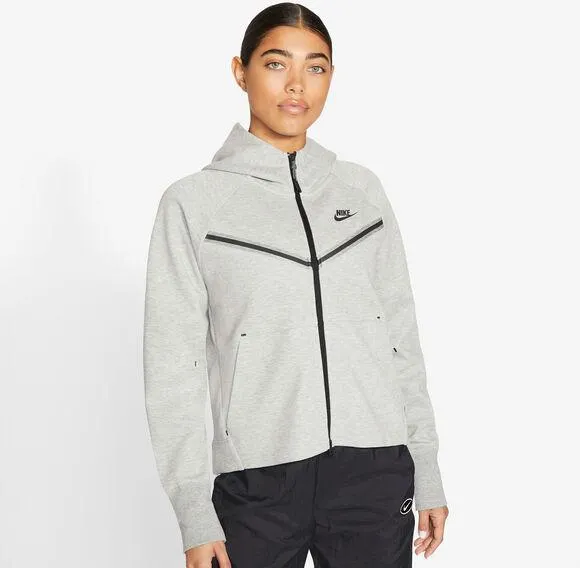 Nike · Tech Fleece Windrunner hettejakke dame