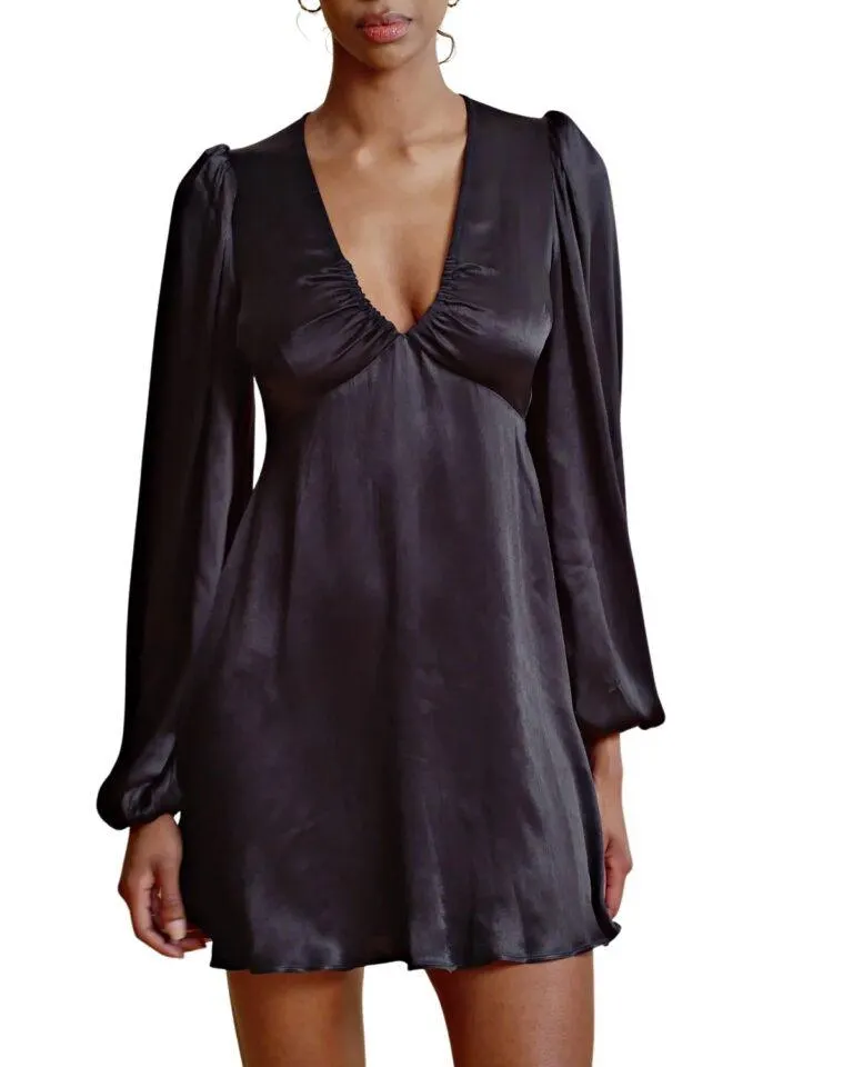 Crépe Satin V-Neck Dress – Sort