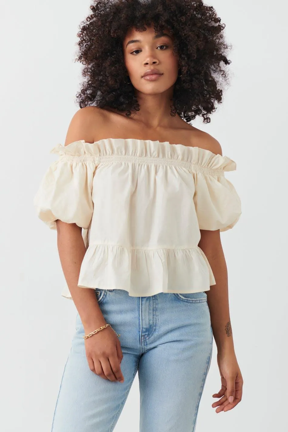 Offshoulder blouse