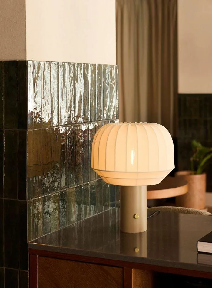 Tradition bordlampe H39 - hvit