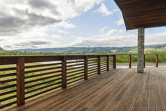 Terrassebord royalimpregnert brun furu rillet 28x145 mm