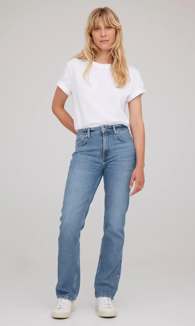 Mid waist straight jeans