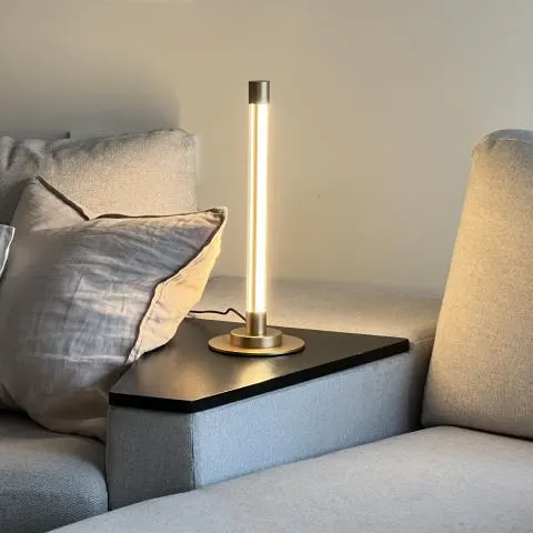 Tube LED bordlampe Gull