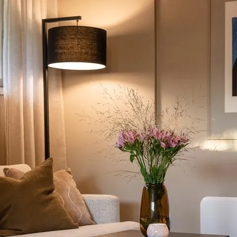 David gulvlampe Sort