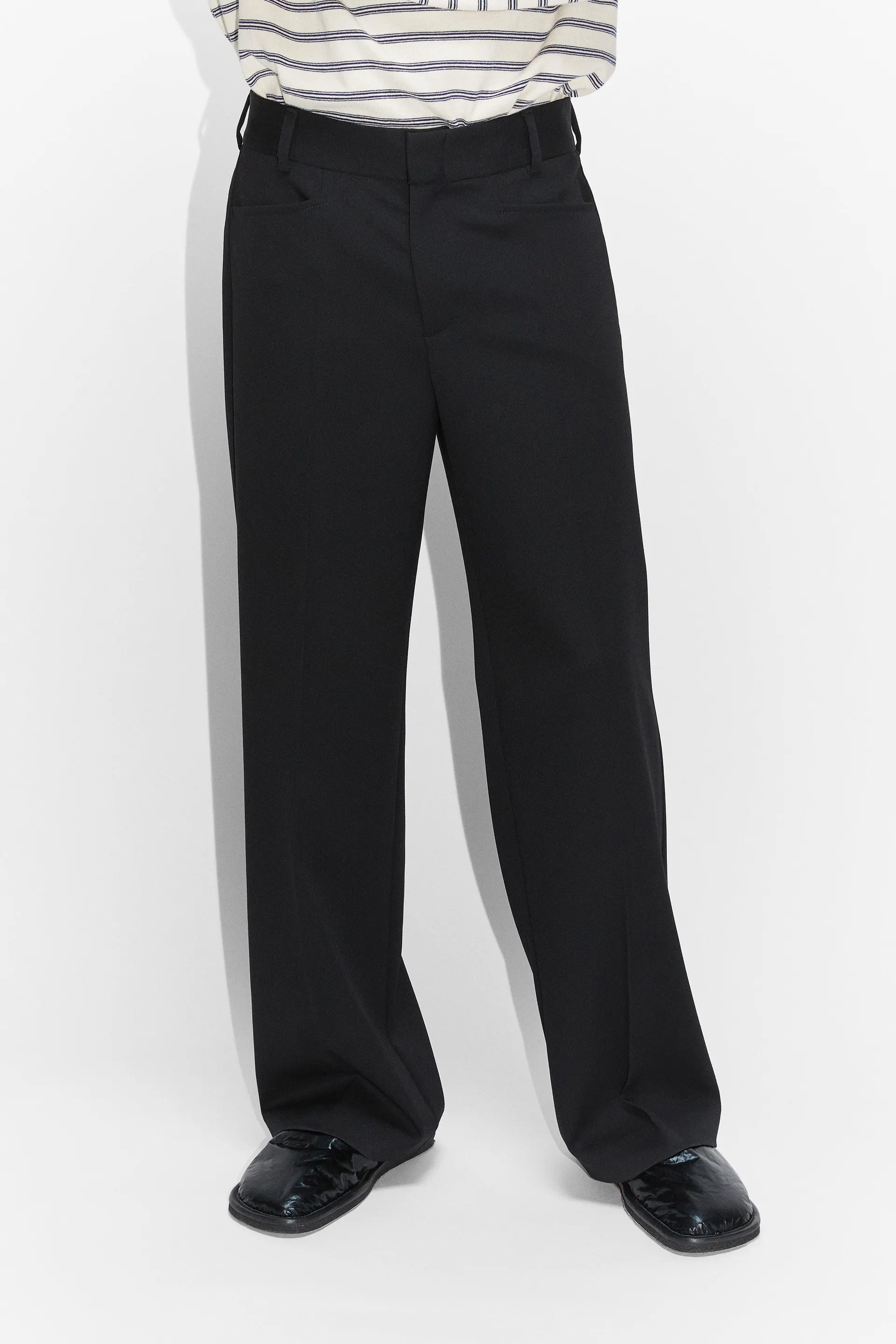 Relaxed-leg Trousers