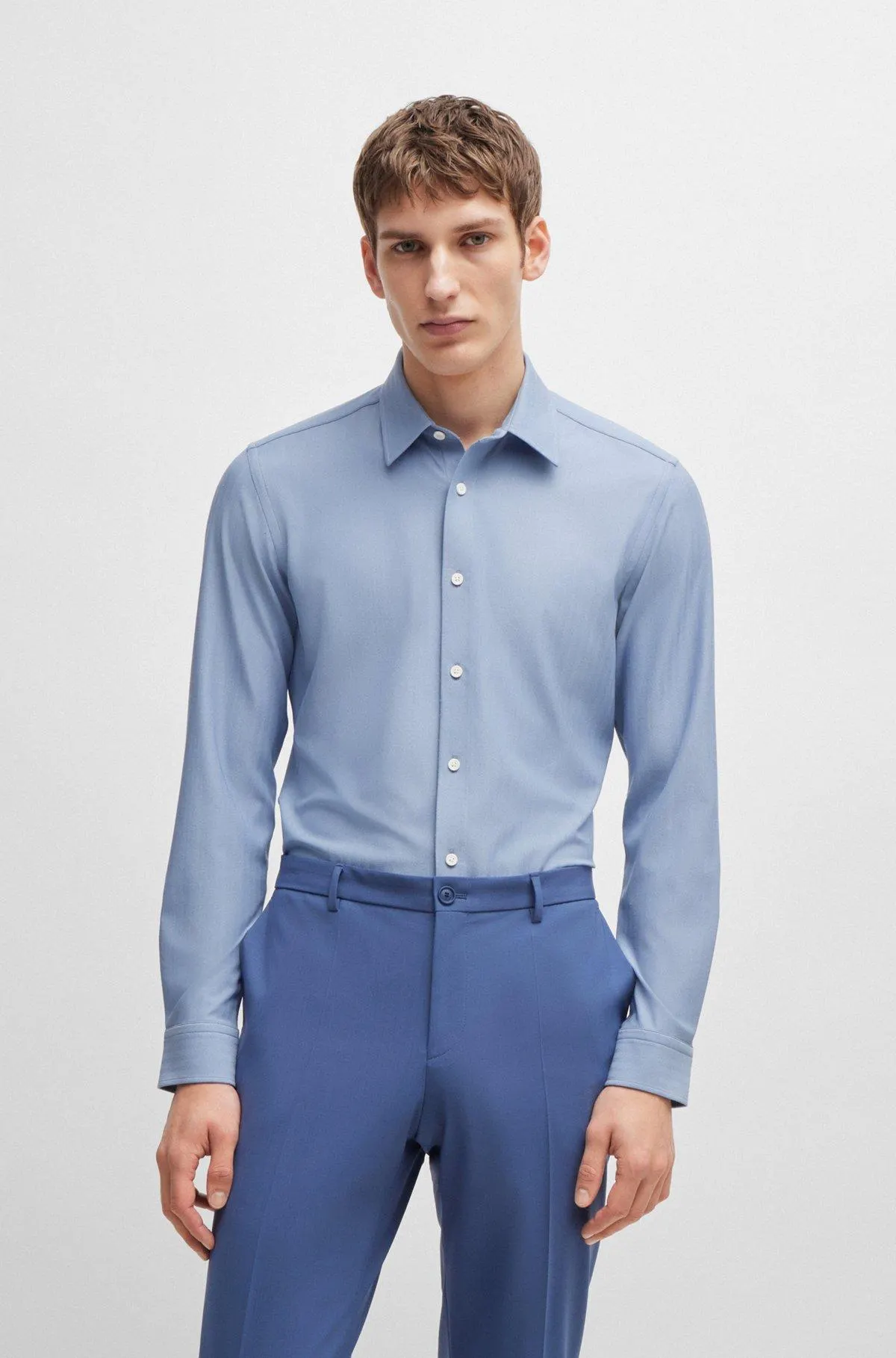 Slim-fit shirt in herringbone performance-stretch material