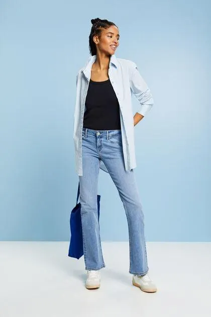 Mid-Rise Bootcut Jeans