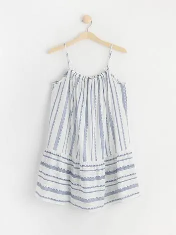 Stripete minikjole med stropper