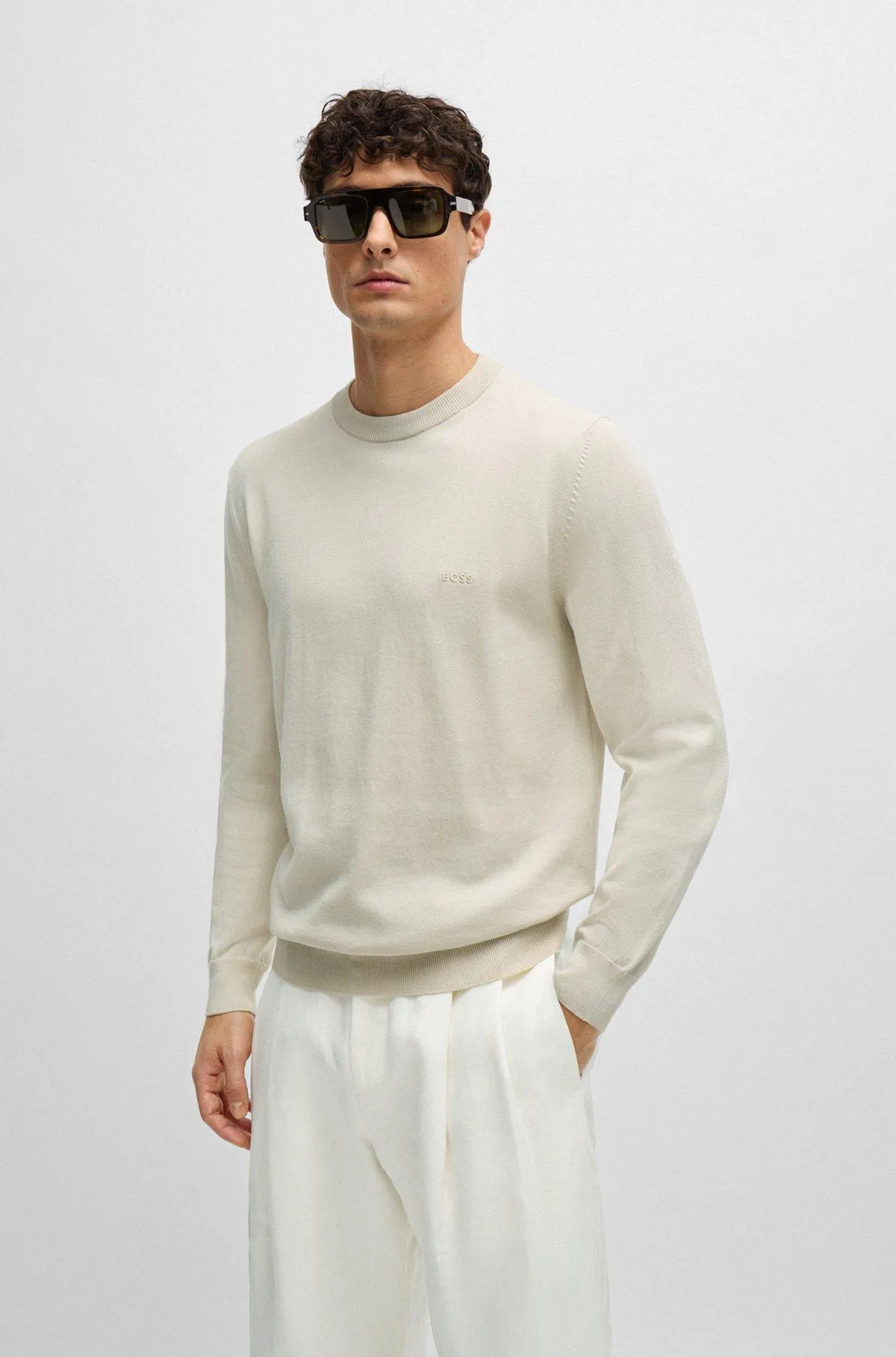 Crew-neck sweater in cotton with embroidered logo