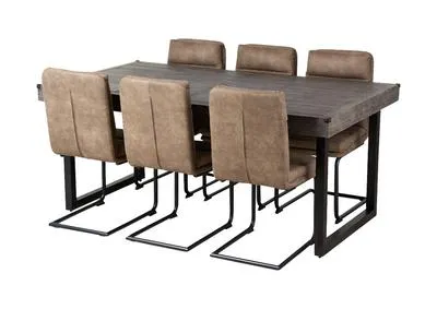 Woodenforge Spisegruppe