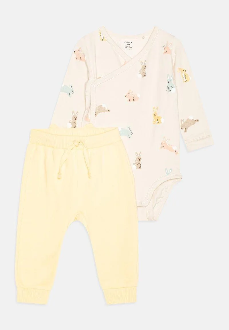 BODY WRAP PATCH AT BACK UNISEX SET - Body