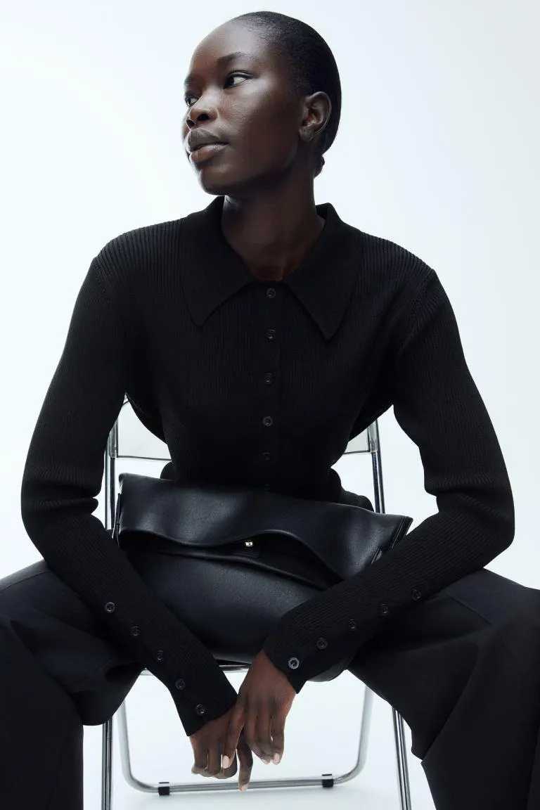 Ribbestrikket cardigan