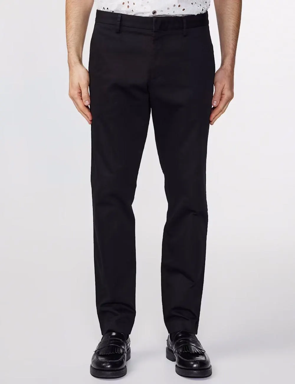 Theo 1420 Chino Black