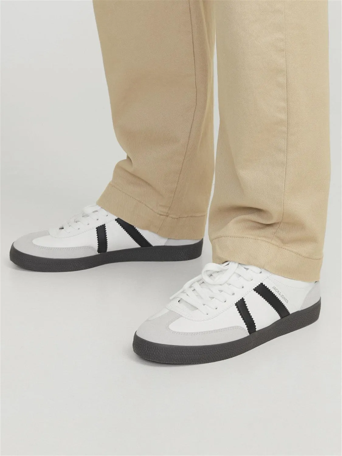 Gummi Sneaker