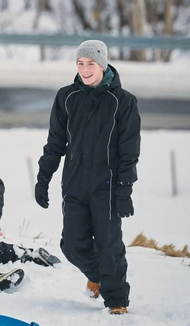 Ute resirkulert vinterdress barn 8-14