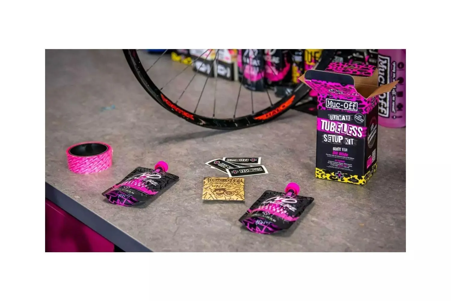 MUC-OFF Tubeless kit - DH/Trail/Enduro