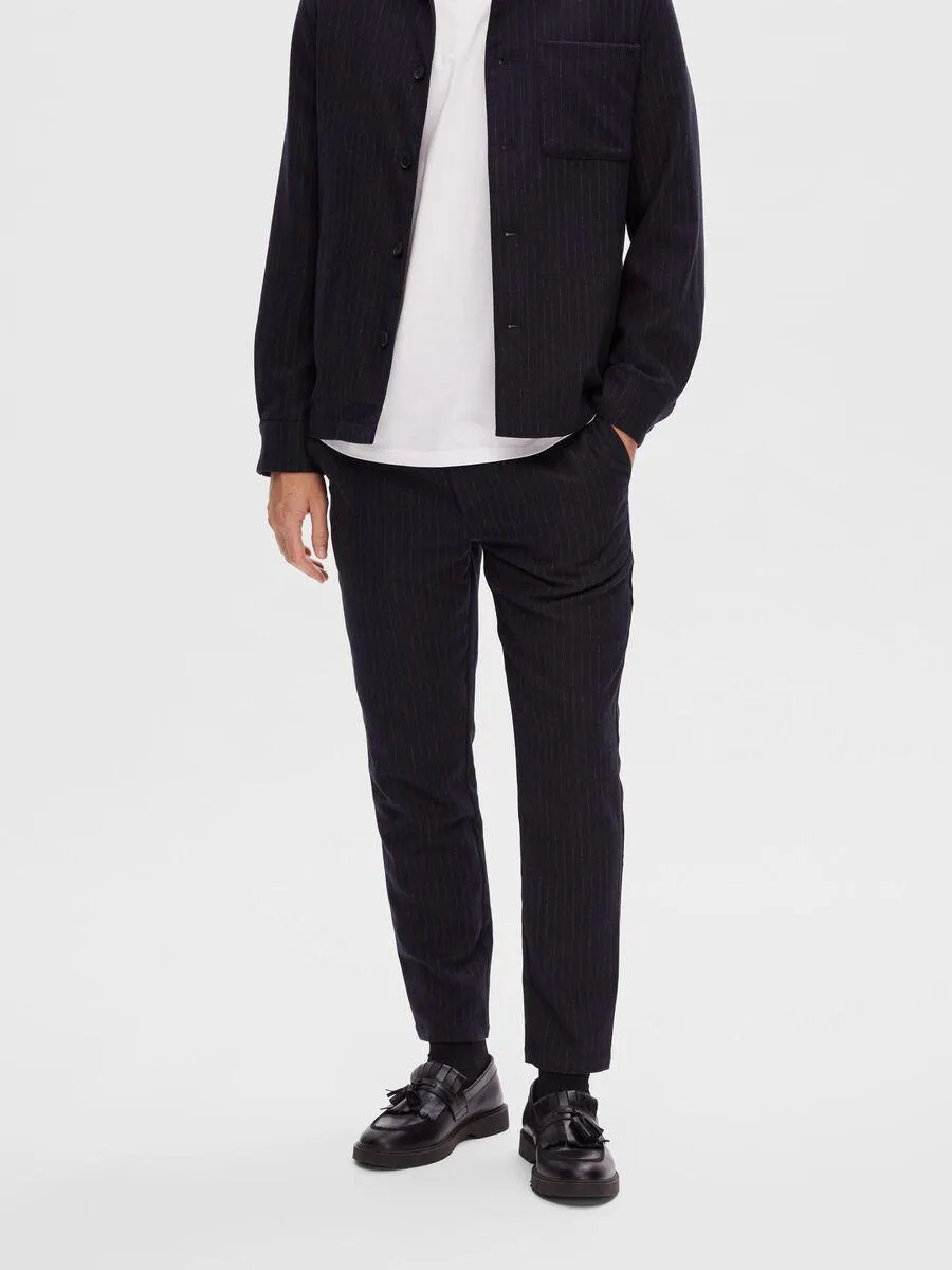 NÅLESTRIPETE BUKSER