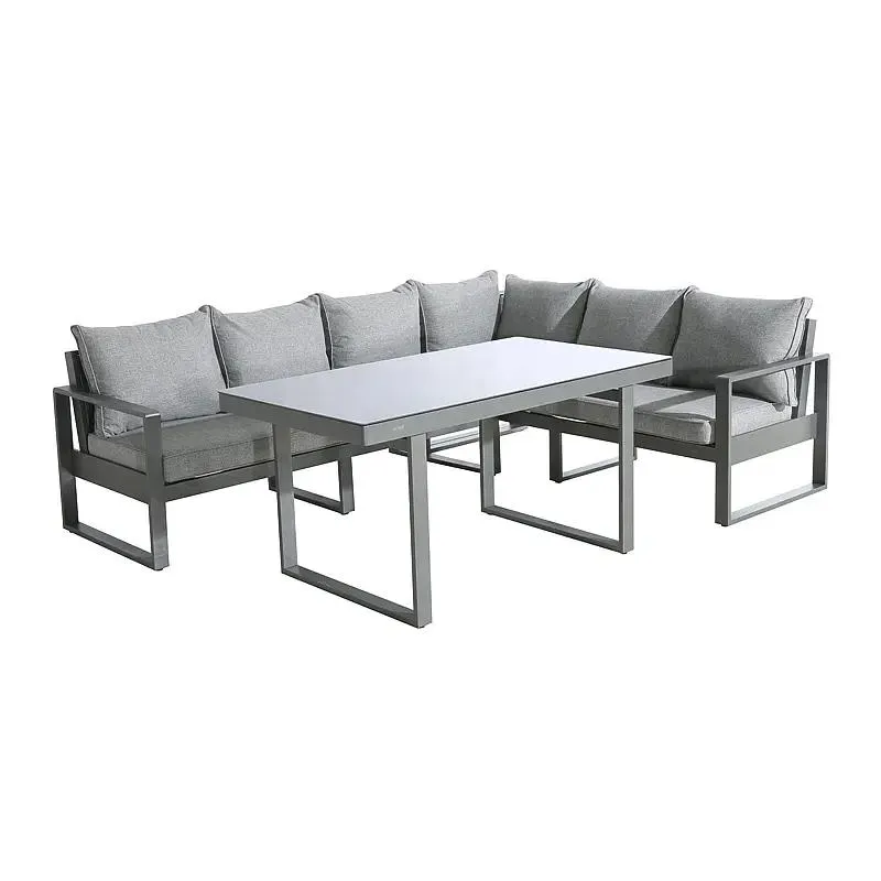 Hjørnesofa ute m/bord