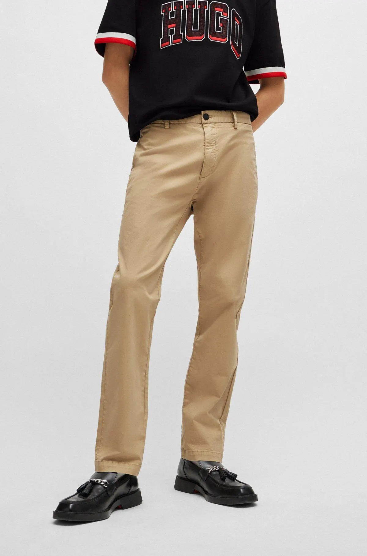 Slim-fit chinos in stretch-cotton gabardine