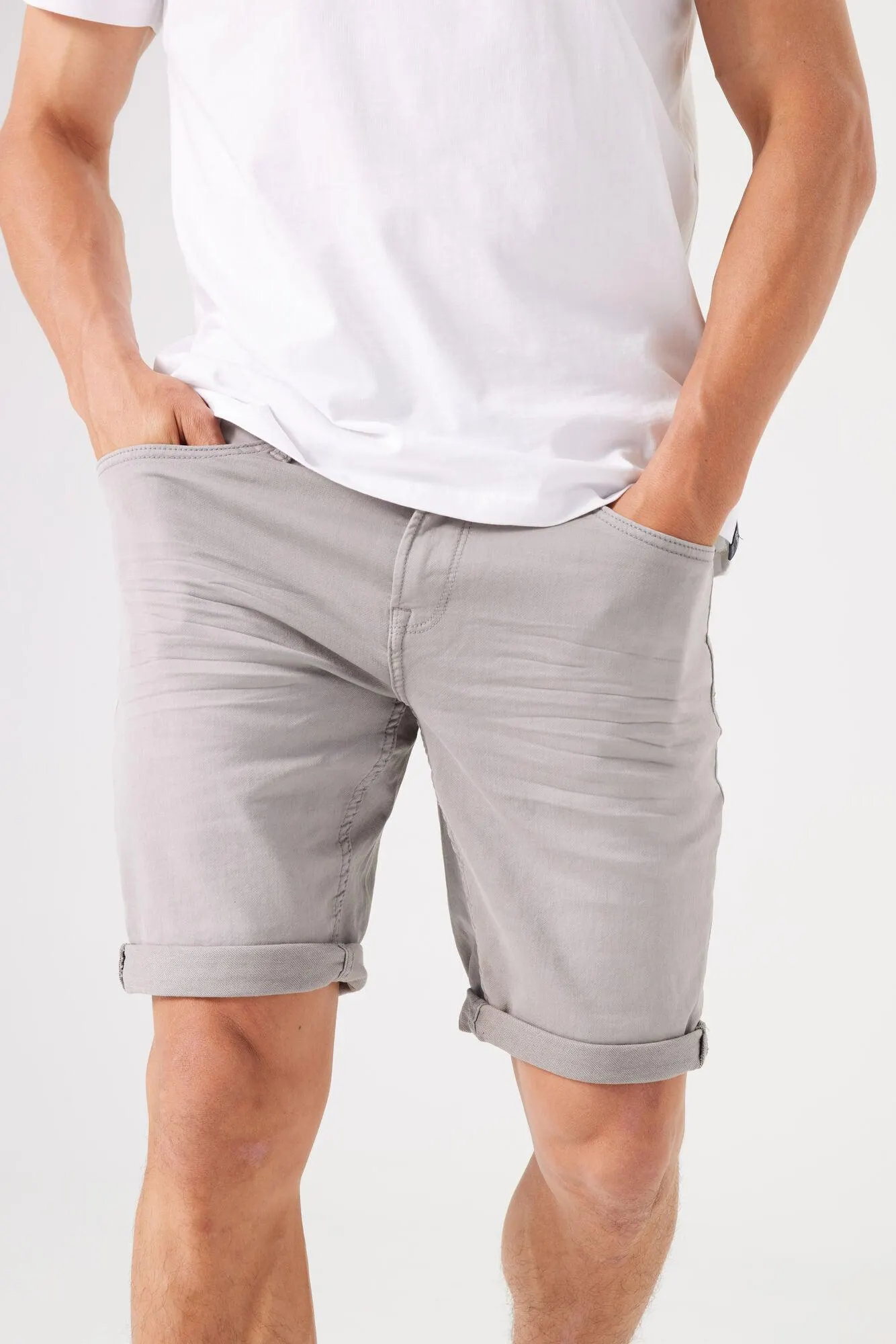 Mens Savio Short | Cement