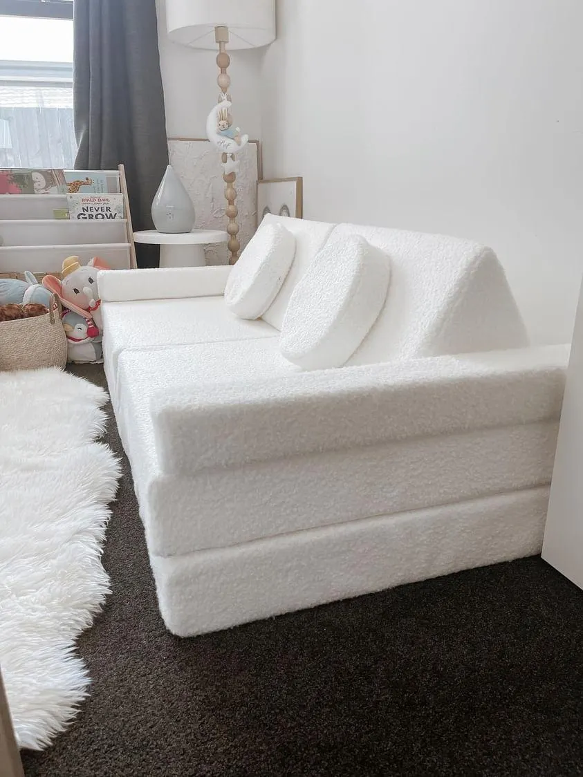 The Playtime Couch - Boucle