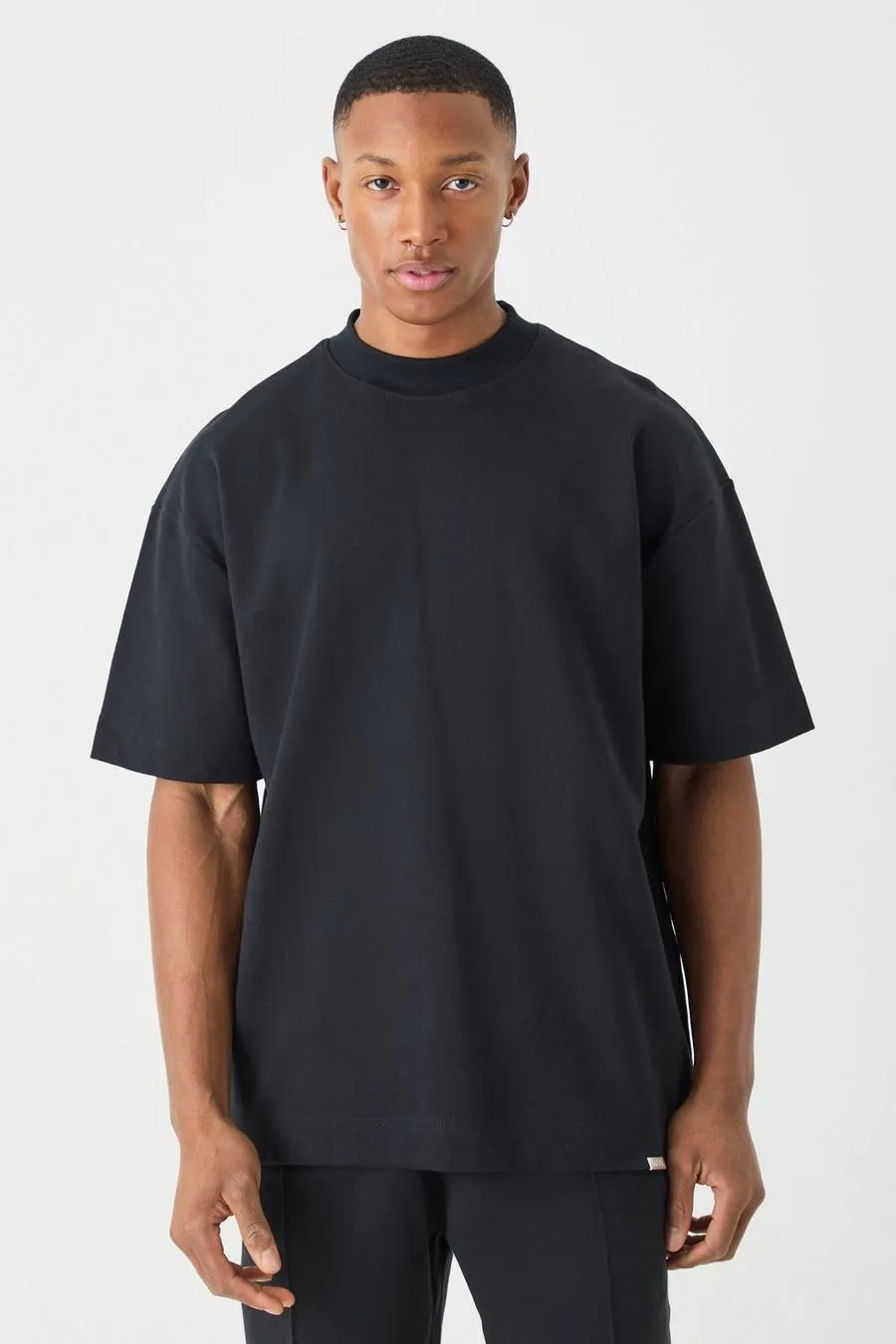 Man Oversized Extended Neck Heavy Interlock T-shirt