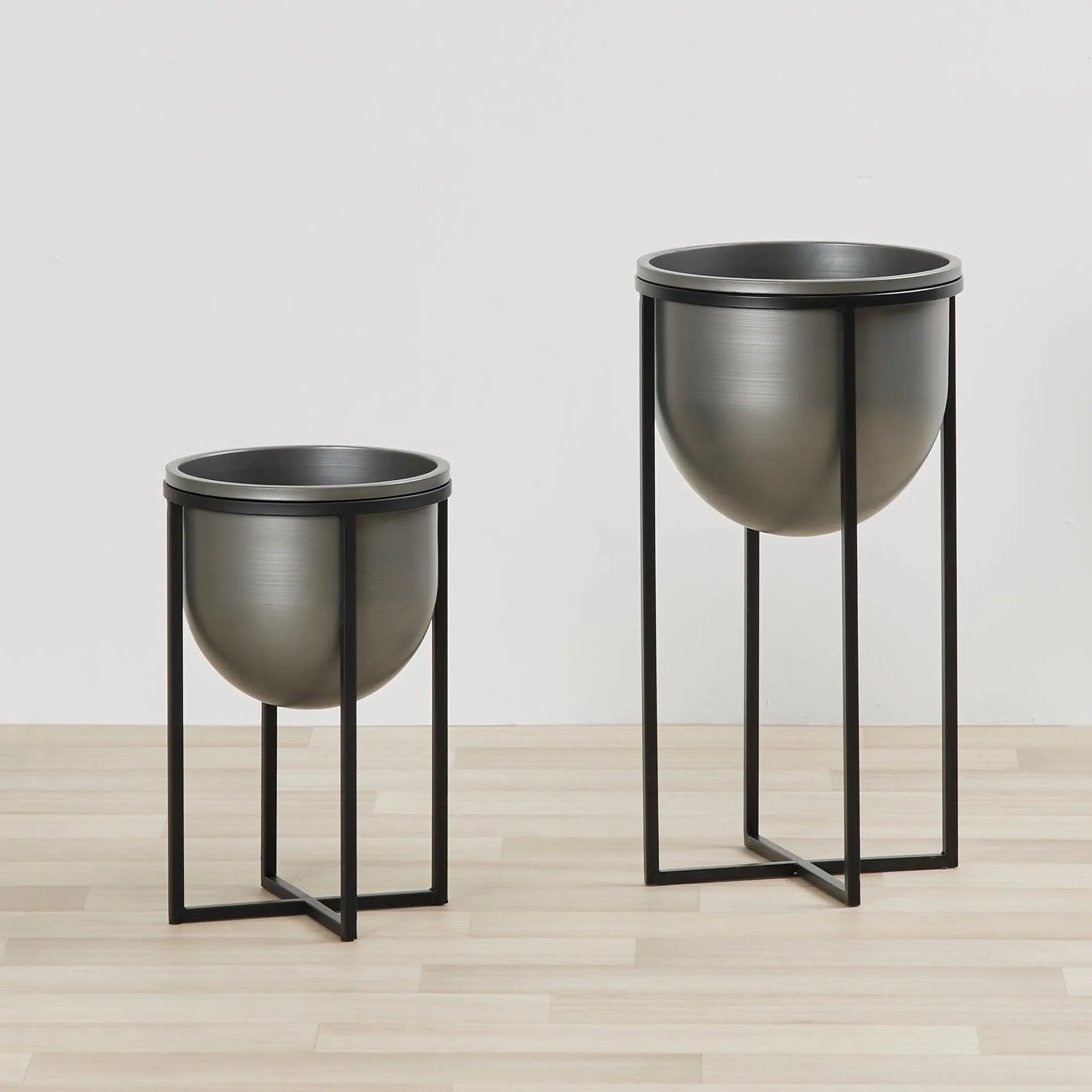 Indus Planter Set - 2pc - Black / Black