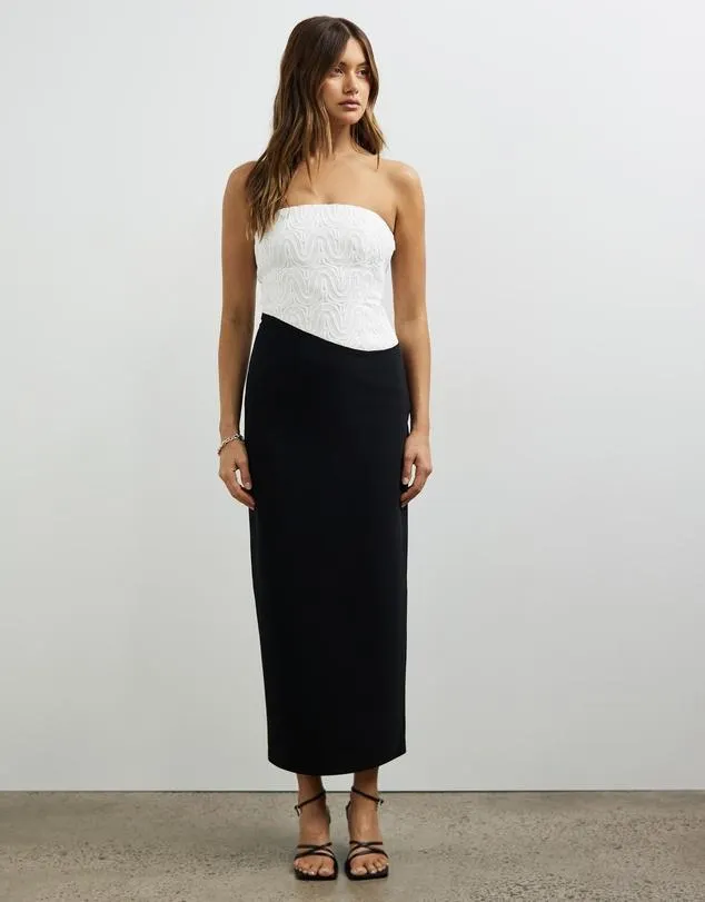 Delja Contrast Maxi Dress