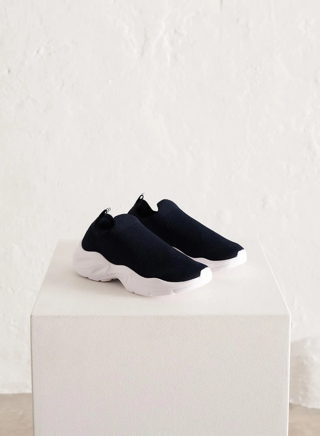 NAVY AIM HIGH SNEAKERS