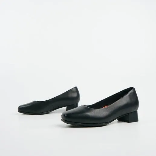 Number One Shoes + Hannahs 2024