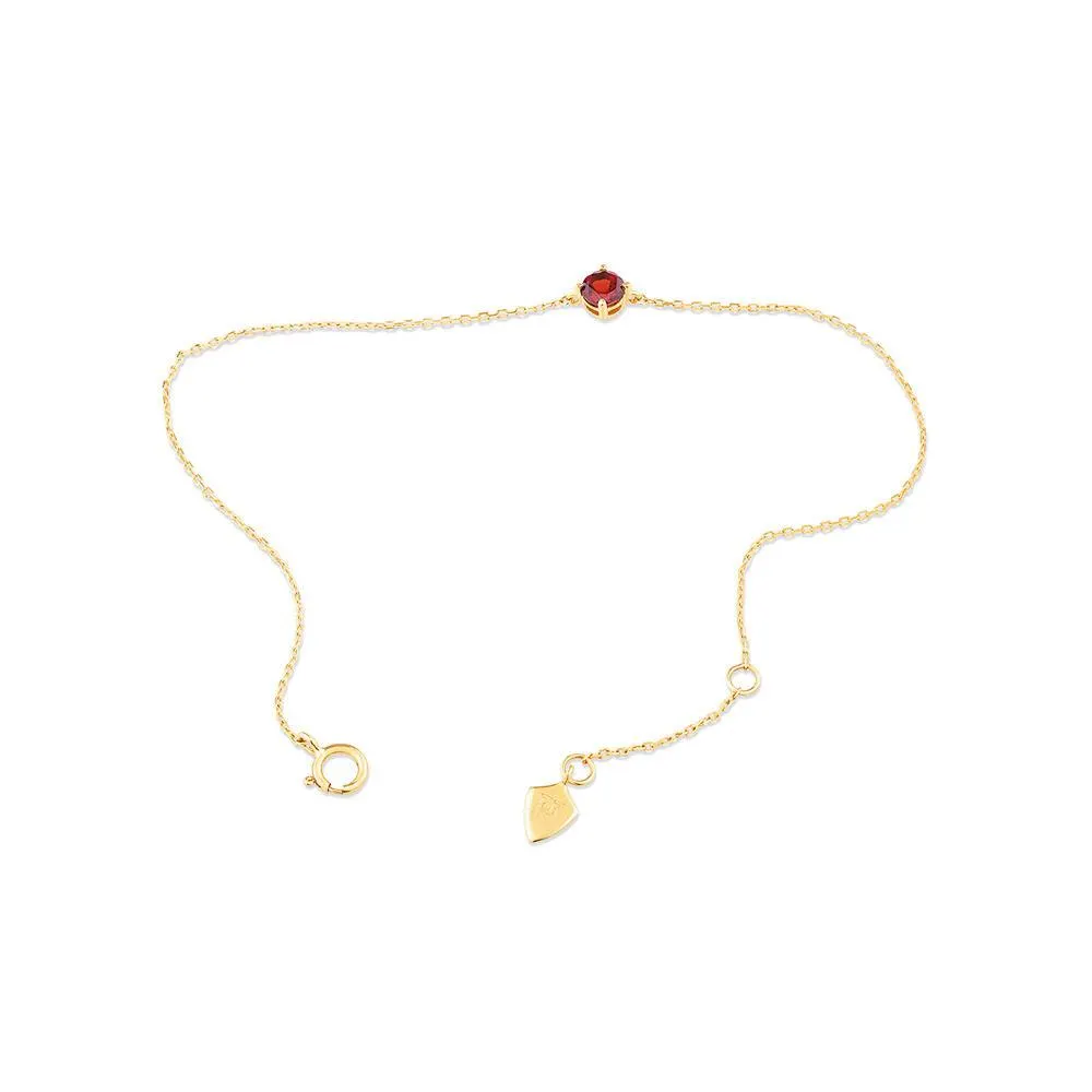 19cm (7.5") Bracelet with Garnet in 10kt Yellow Gold